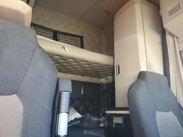 Kenworth Constructi T680 Image 8