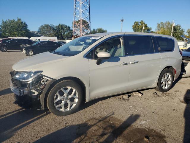  Salvage Chrysler Pacifica
