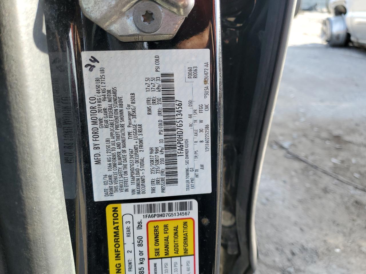 Ford Fusion Se Image 9