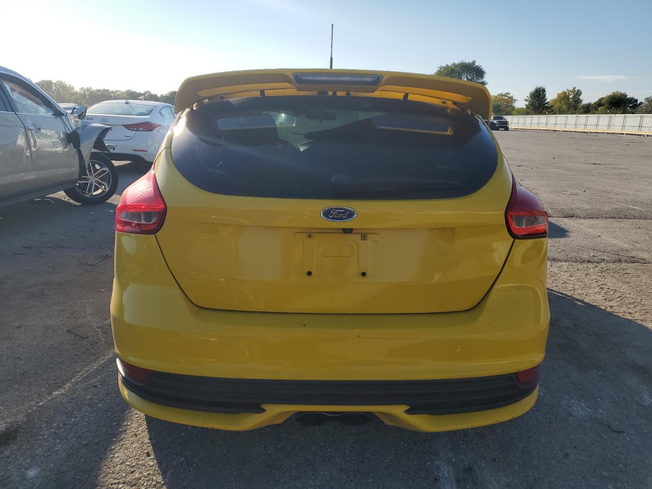 Ford Focus St Image 5