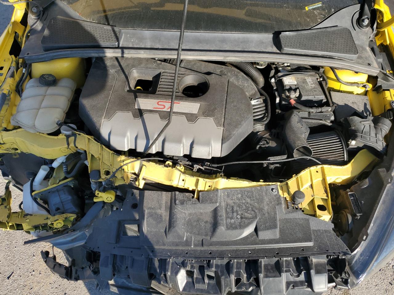 Ford Focus St Image 6