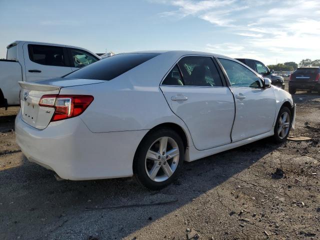 Toyota Camry Base Image 10