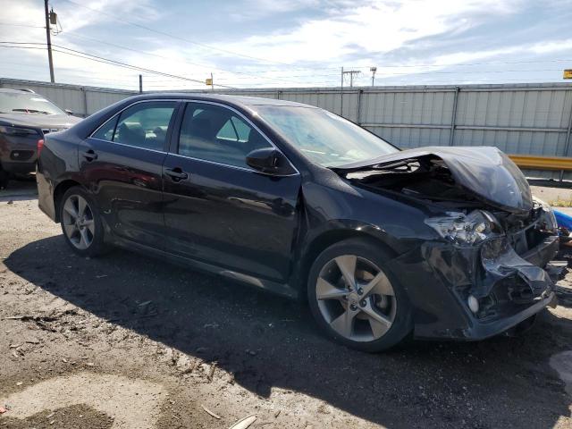 Toyota Camry Se Image 2