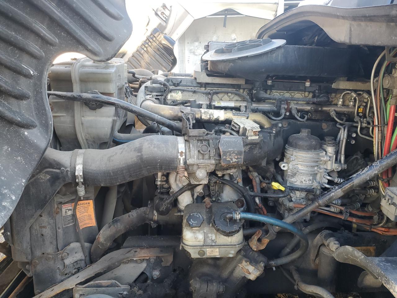 Freightliner Cascadia Image 9