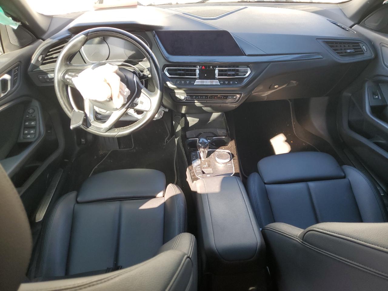 BMW 2 Series Image 7