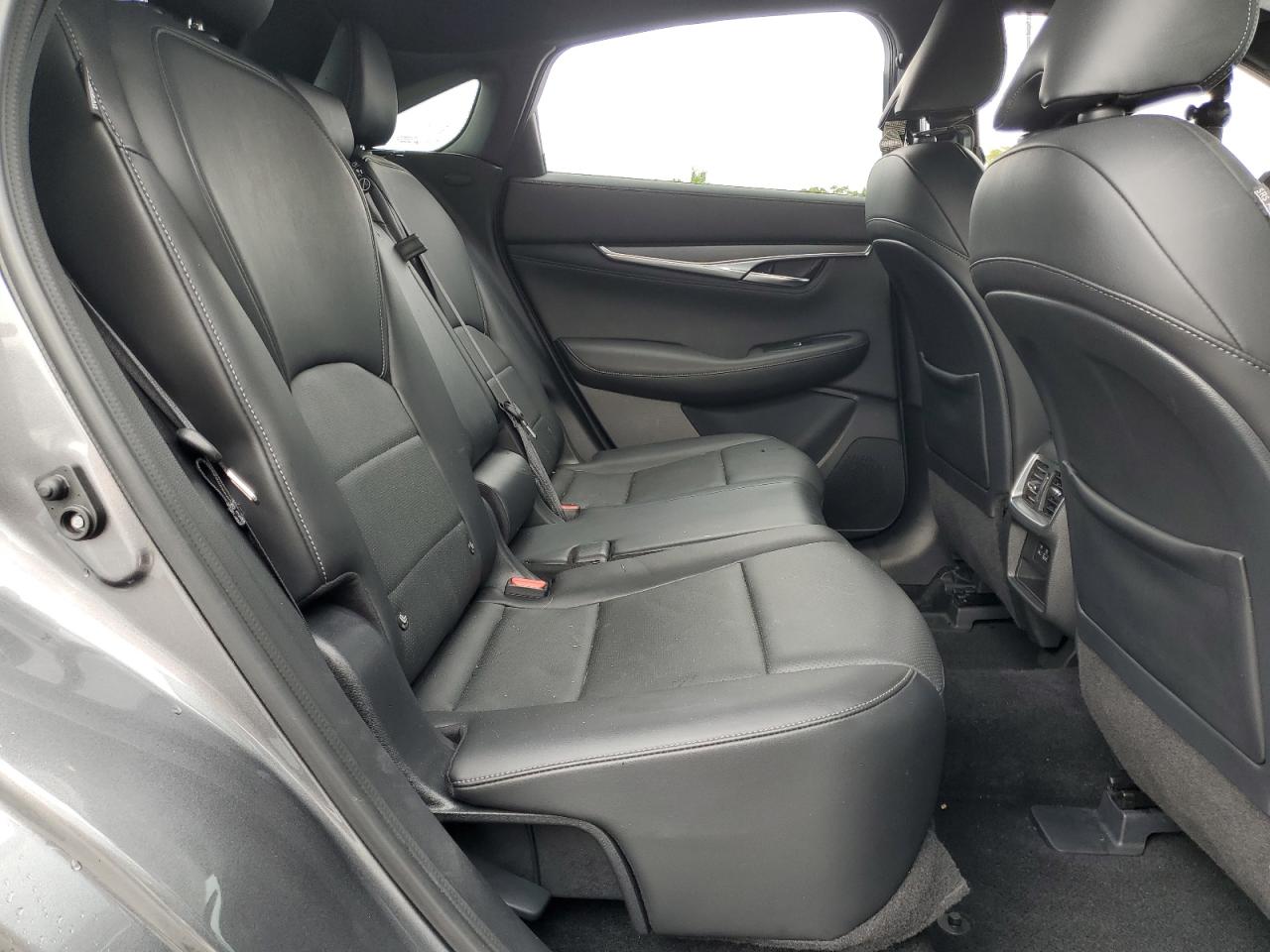 INFINITI Qx Luxe Image 11