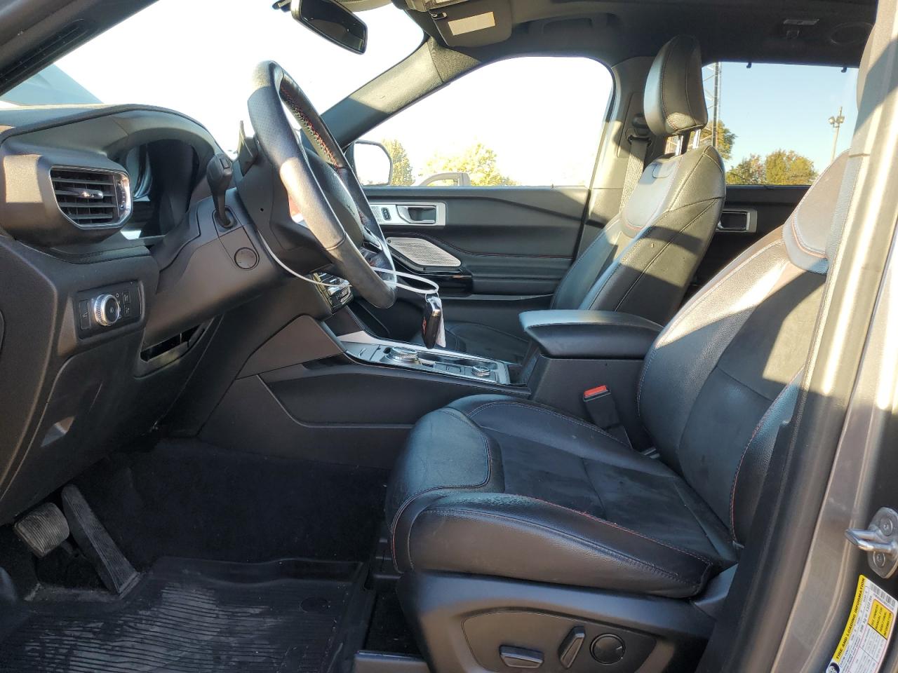 Ford Explorer St Image 3