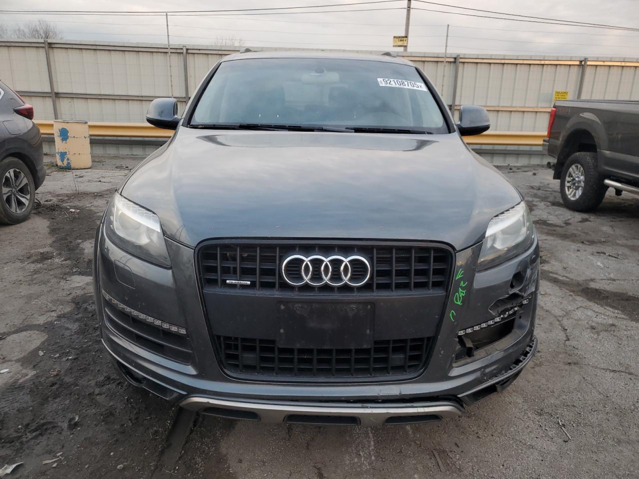 Audi Q7 Premium Plus Image 2