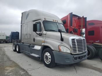  Salvage Freightliner Cascadia
