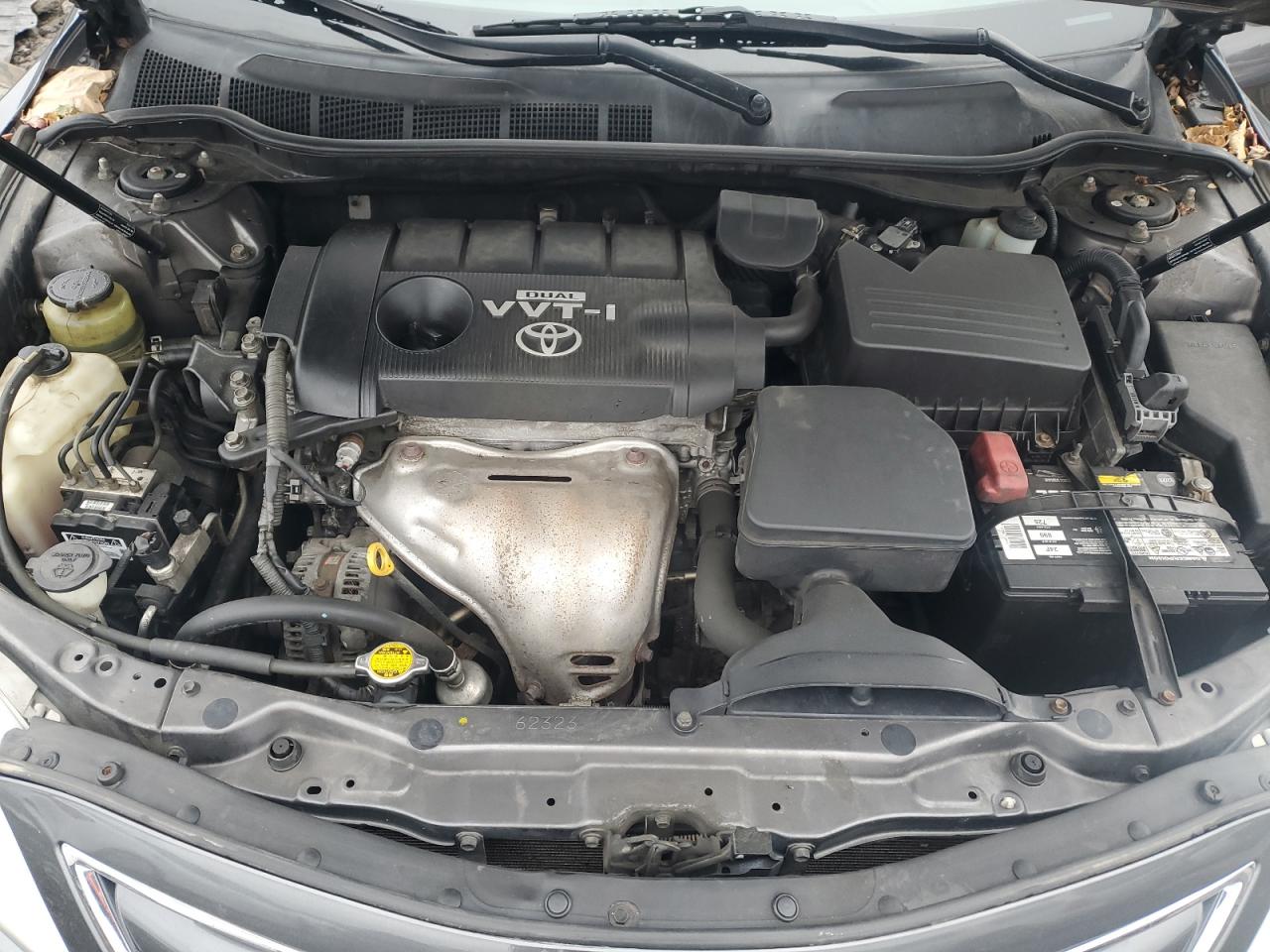Toyota Camry Base Image 12