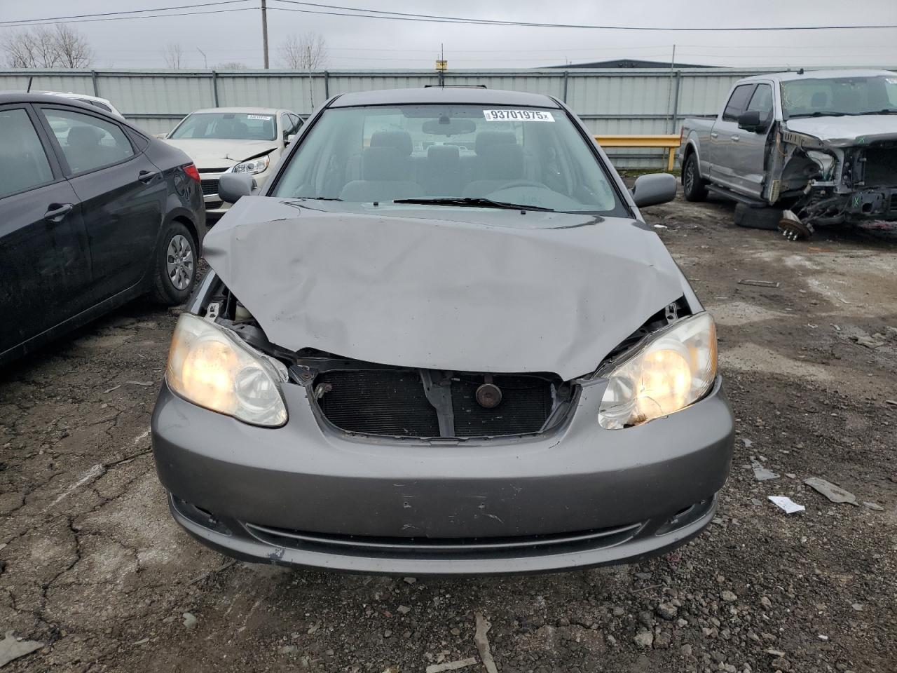 Toyota Corolla Ce Image 5