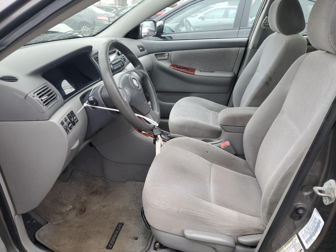 Toyota Corolla Ce Image 8