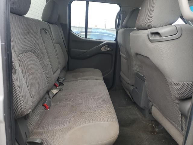 Nissan Frontier Crew Cab Le Image 12