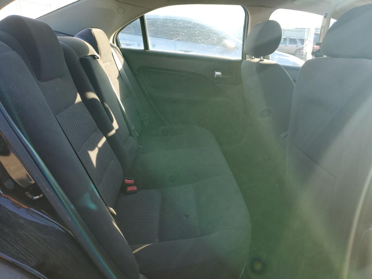 Ford Fusion Se Image 2