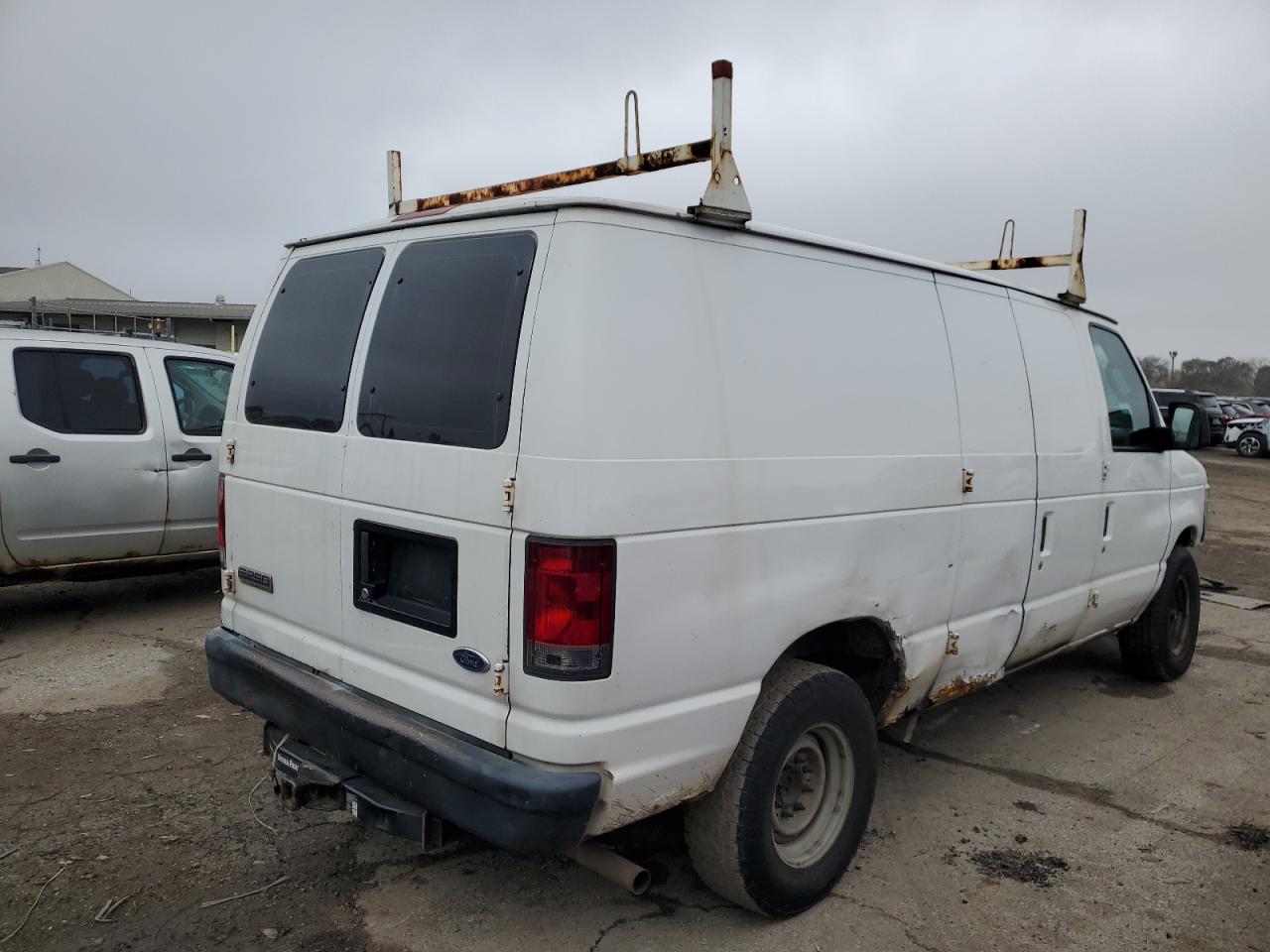 Ford E-250 E250 Van Image 5