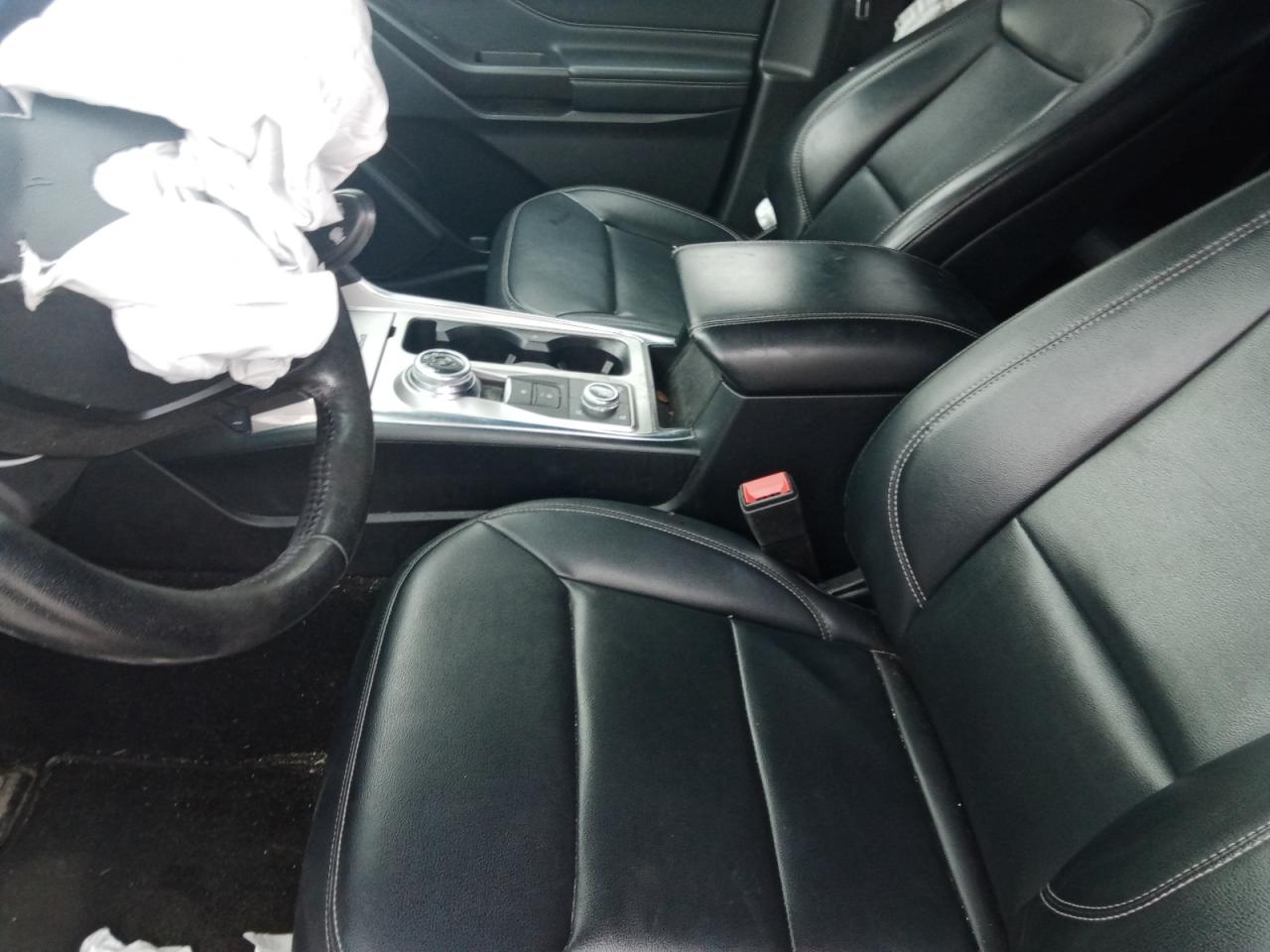 Ford Explorer Xlt Image 5