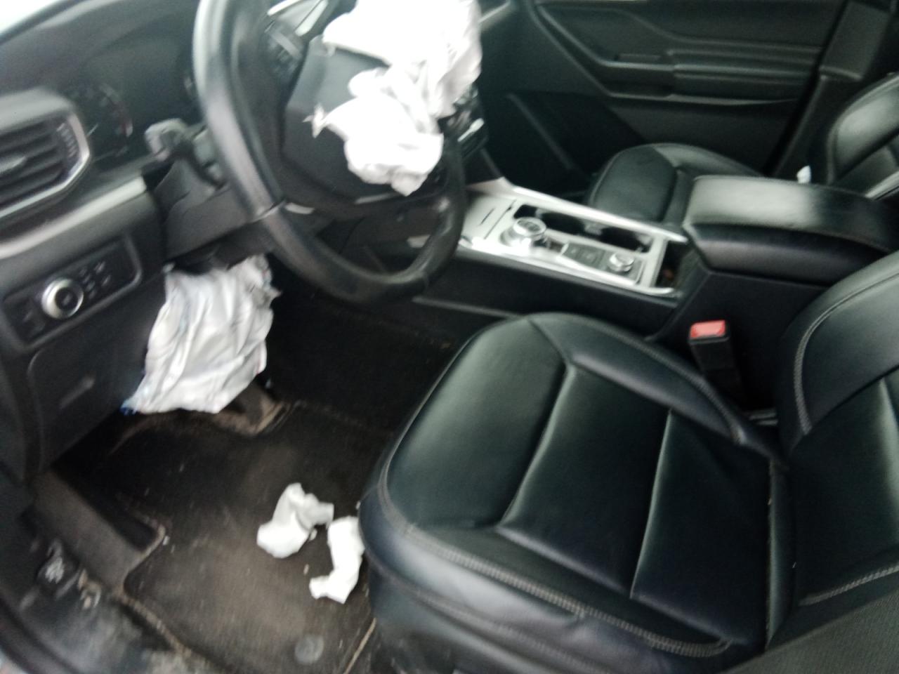 Ford Explorer Xlt Image 10