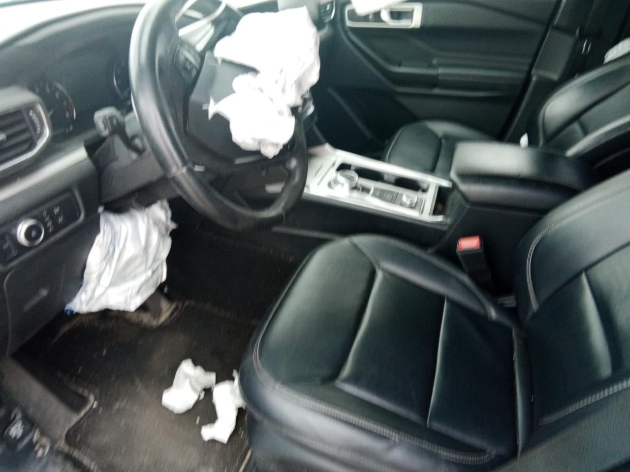 Ford Explorer Xlt Image 11