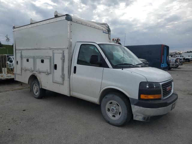 GMC Savana Cutaway G3500 Image 4