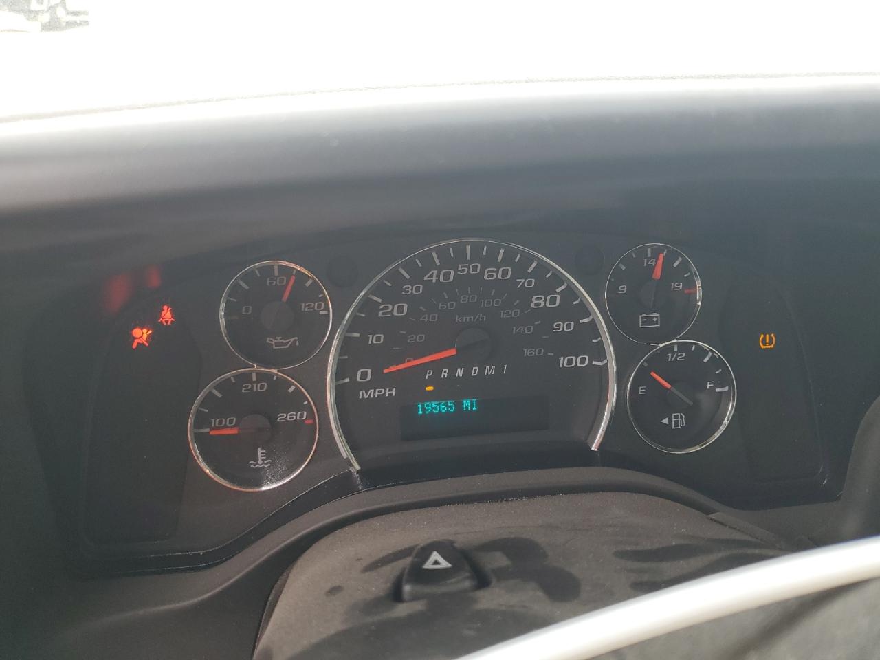 GMC Savana Cutaway G3500 Image 6