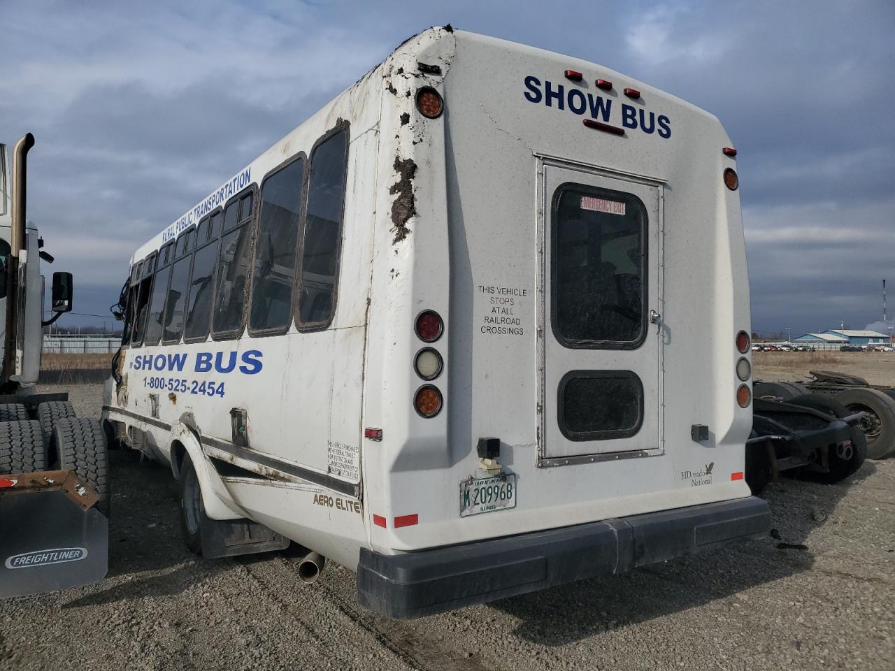 Ford F-550 Super Duty Image 2