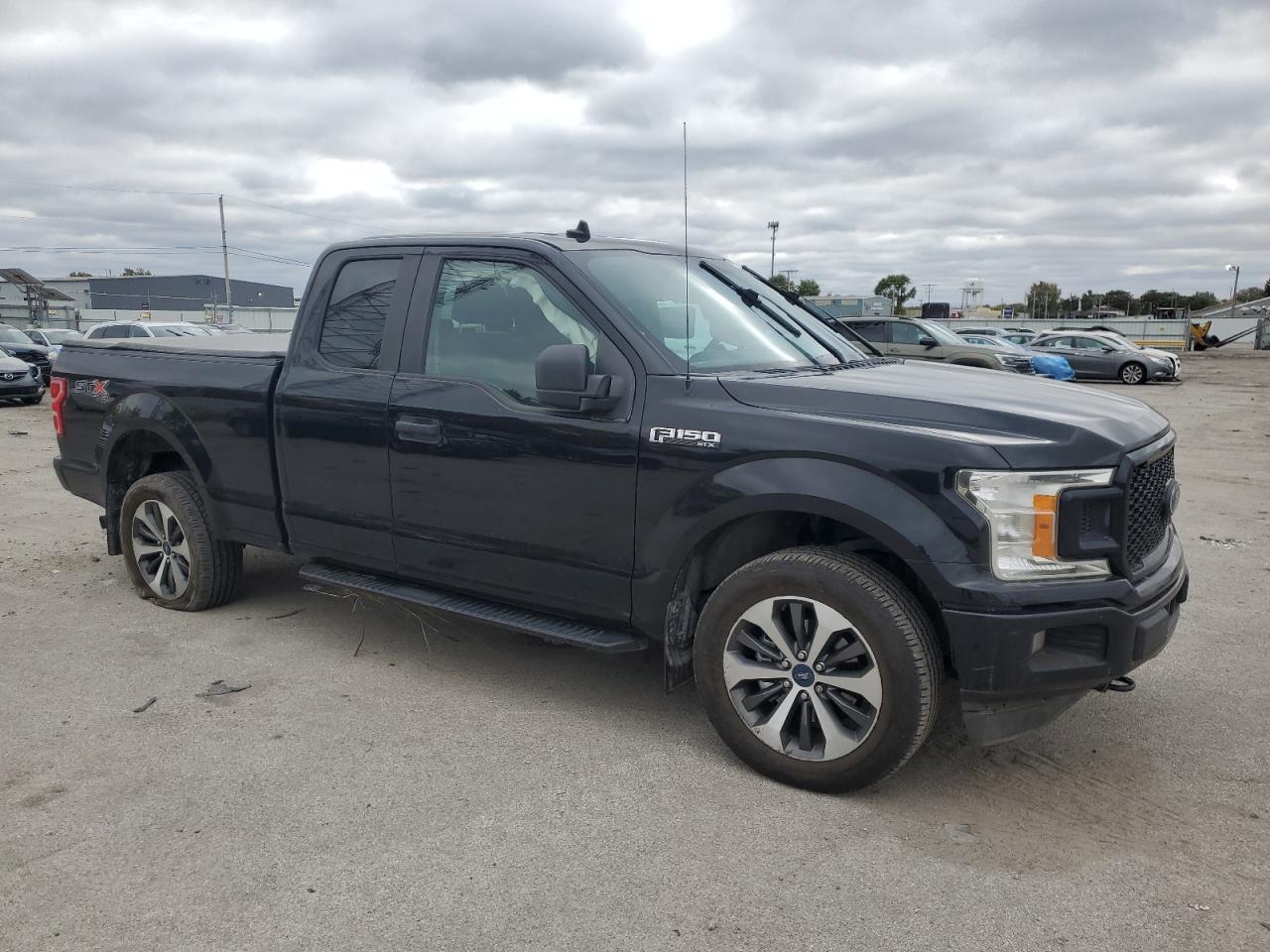 Ford F-150 Super Cab Image 3