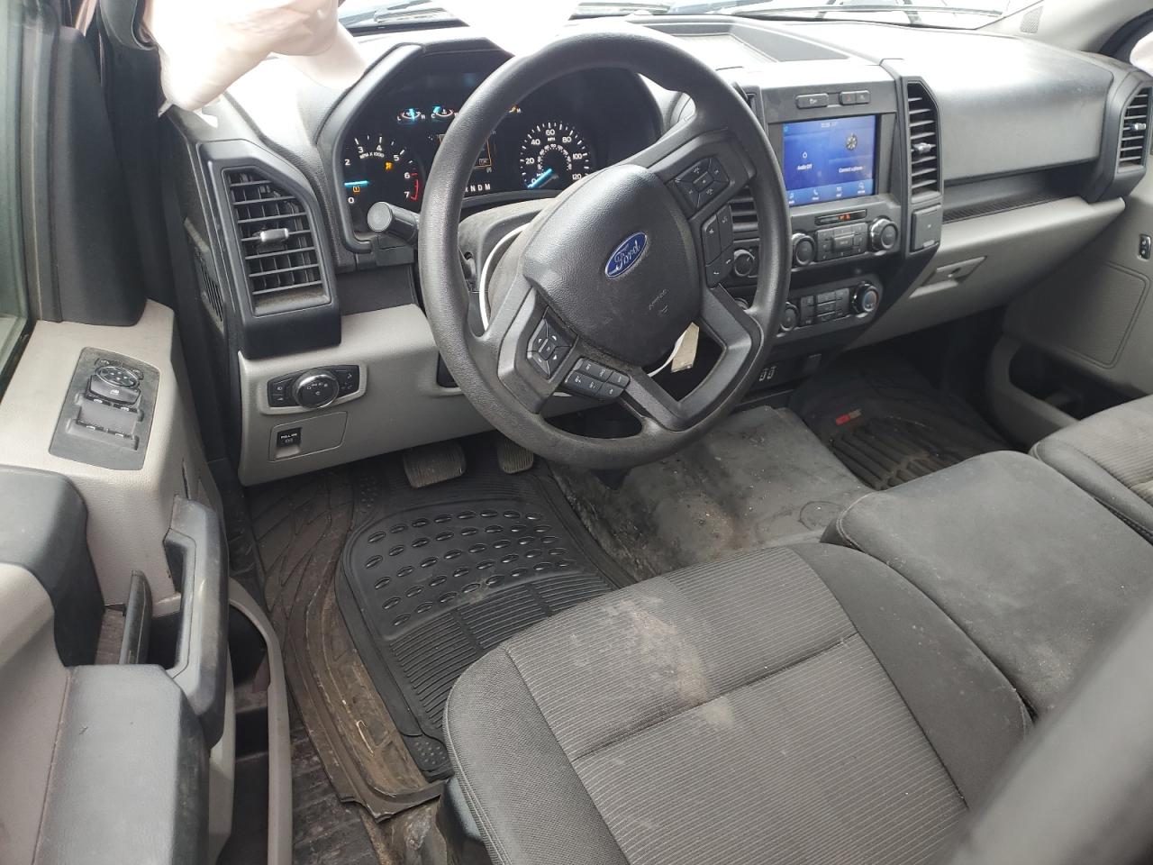 Ford F-150 Super Cab Image 2