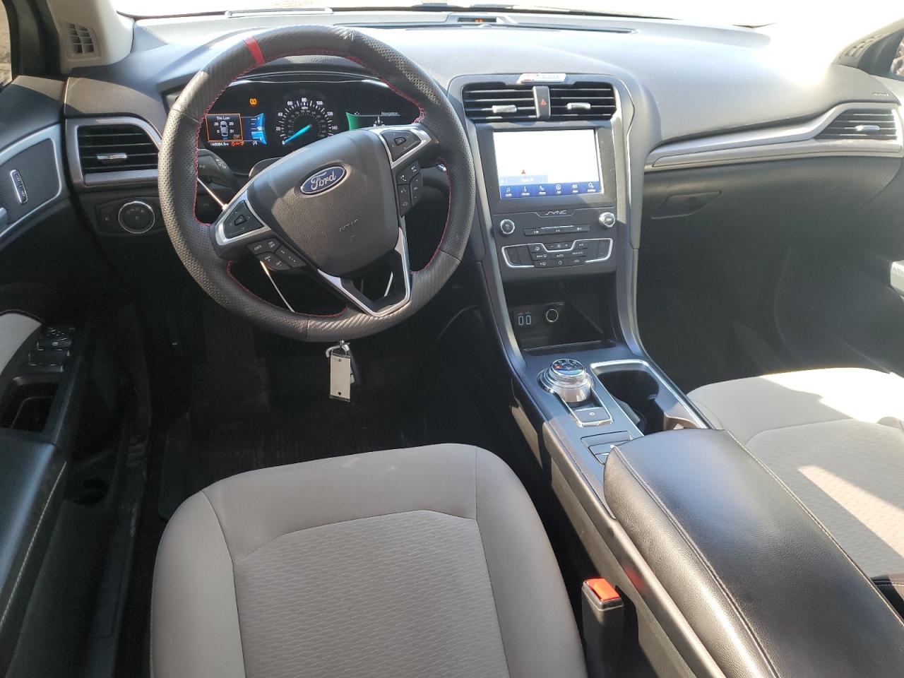 Ford Fusion Se Image 7