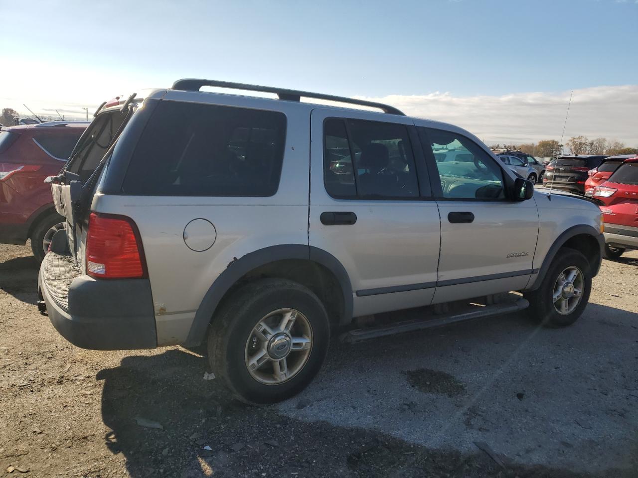 Ford Explorer Xls Image 3