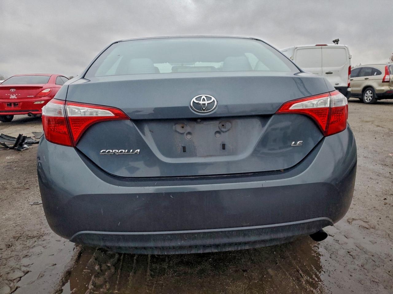 Toyota Corolla L Image 6