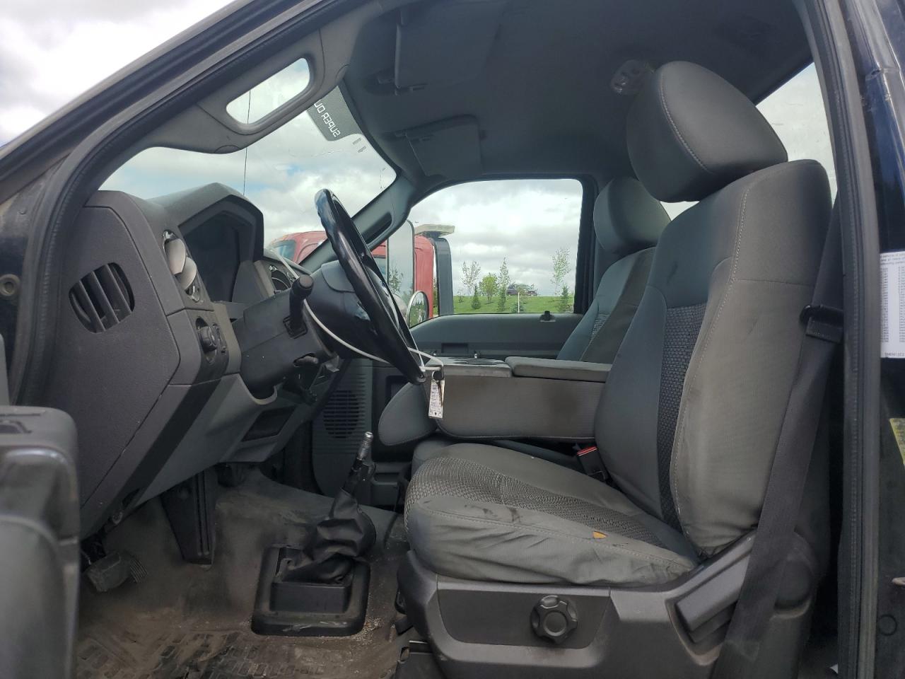 Ford F-650 Super Duty Image 11