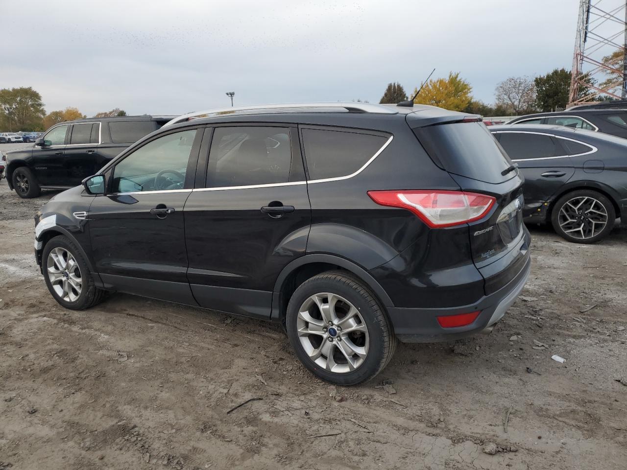 Ford Escape Titanium Image 4