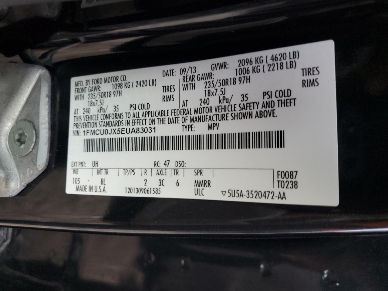 Ford Escape Titanium Image 12