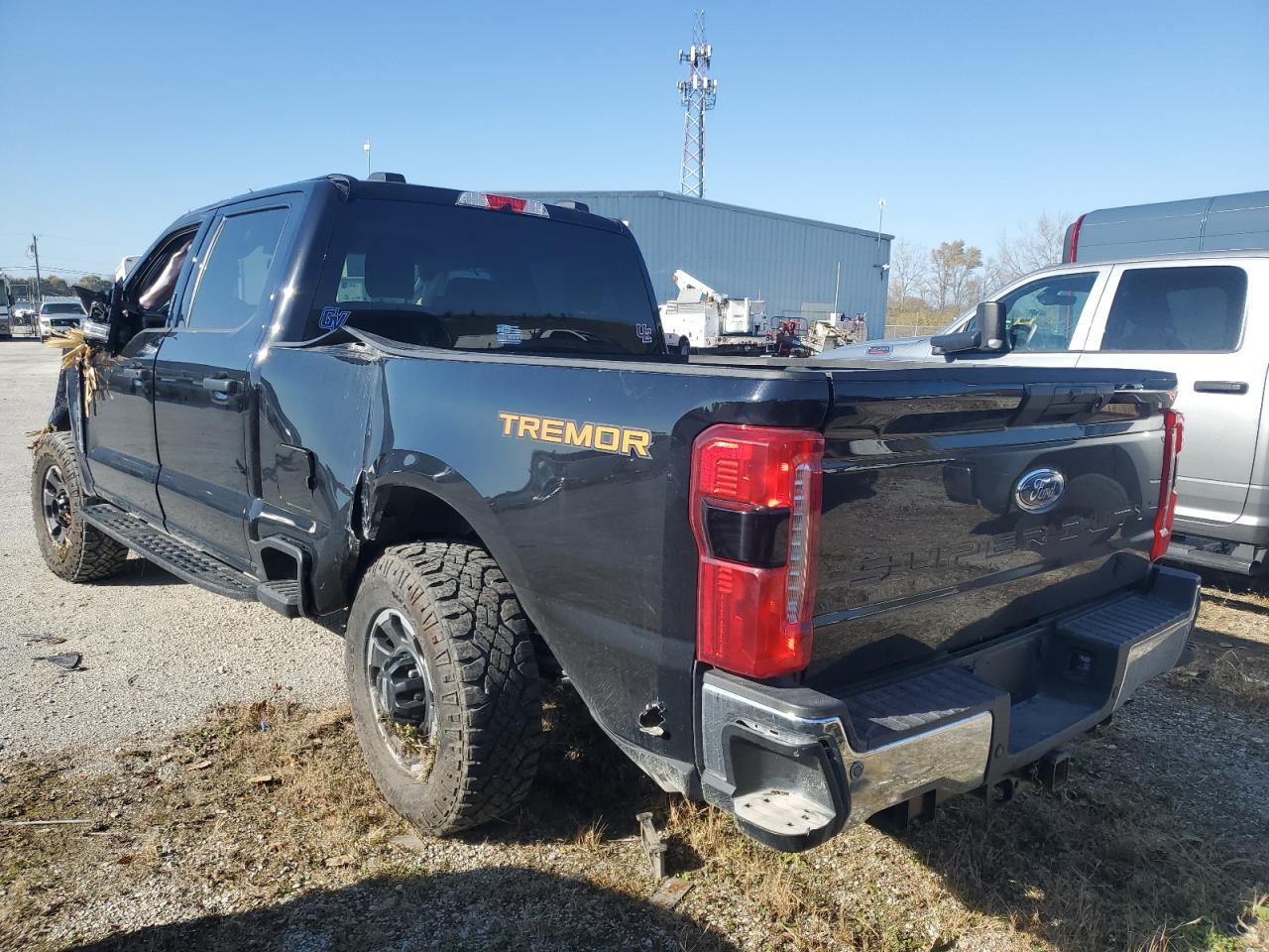 Ford F-350 Super Duty Image 7