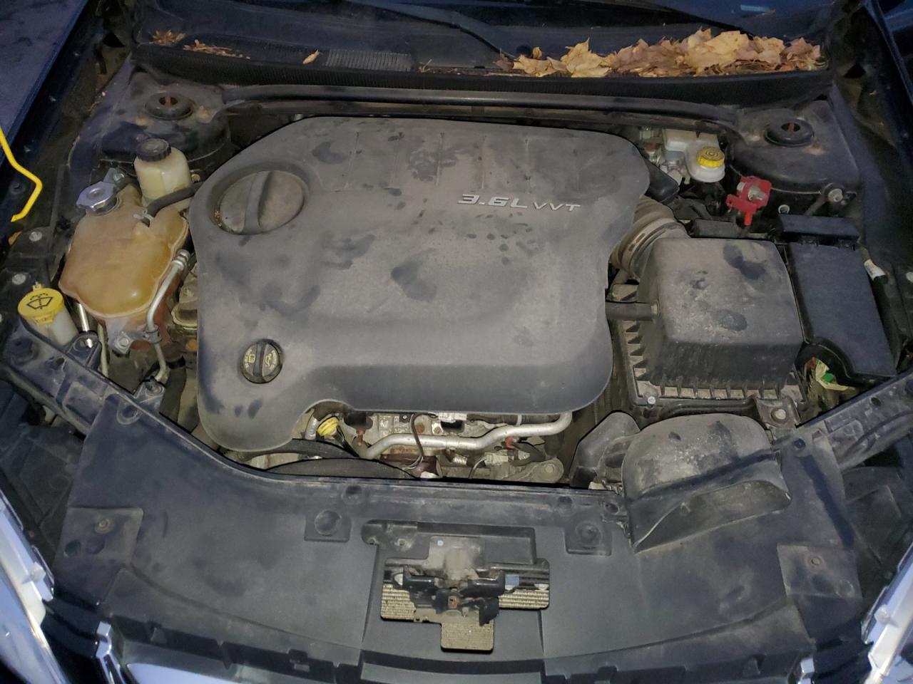 Chrysler 200 Lx Image 5