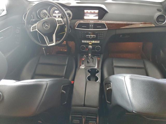 Mercedes-Benz C-Class 300 4matic Image 10