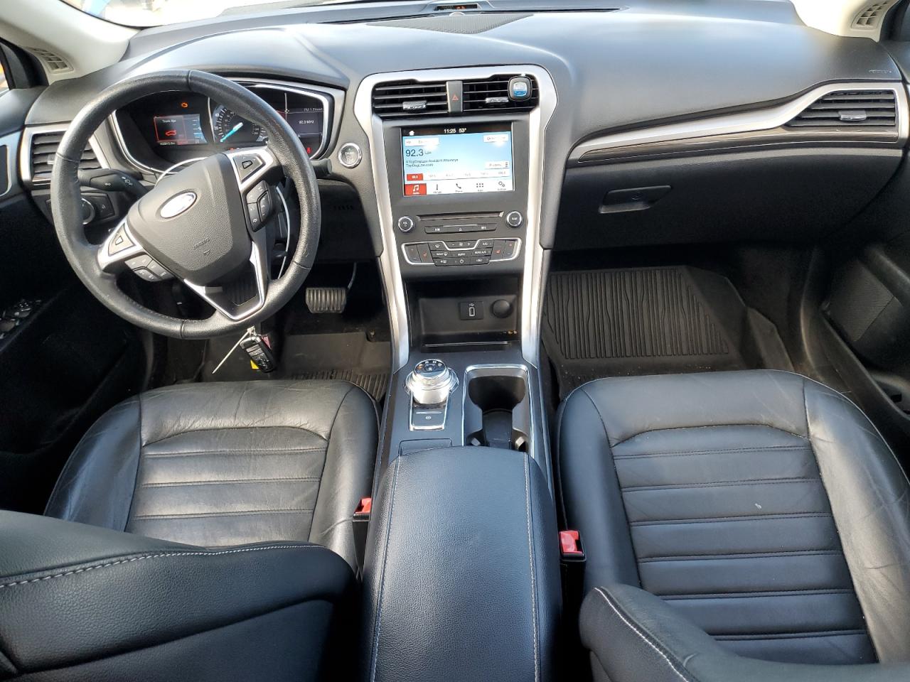 Ford Fusion Se Image 9