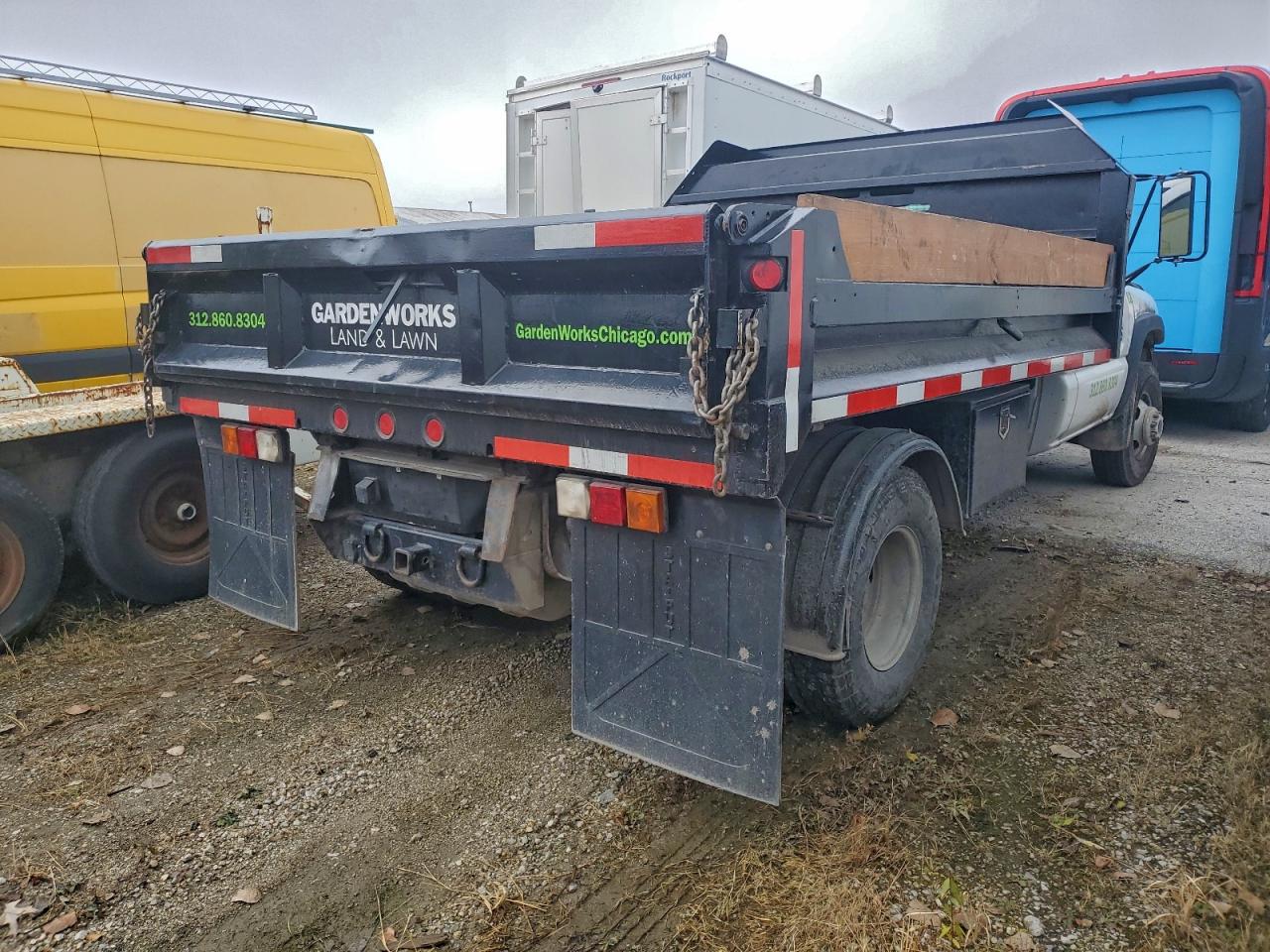 GMC Sierra C3500 Image 3