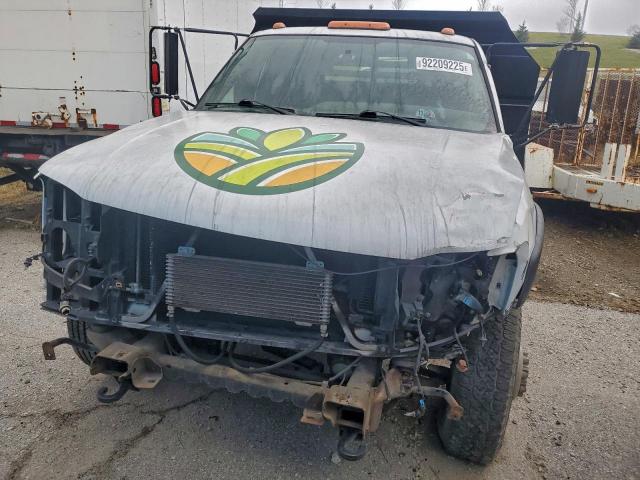 GMC Sierra C3500 Image 8