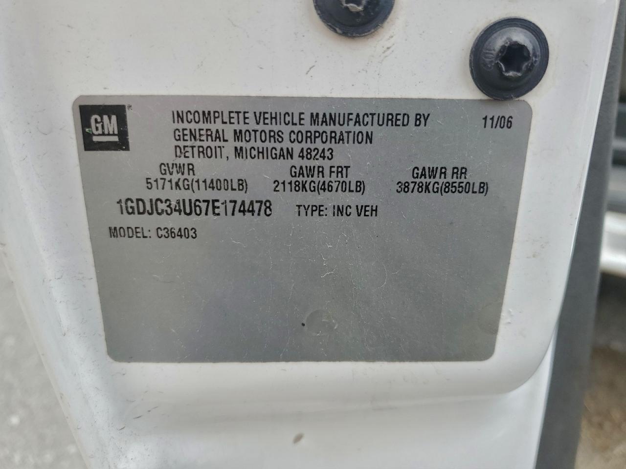 GMC Sierra C3500 Image 6