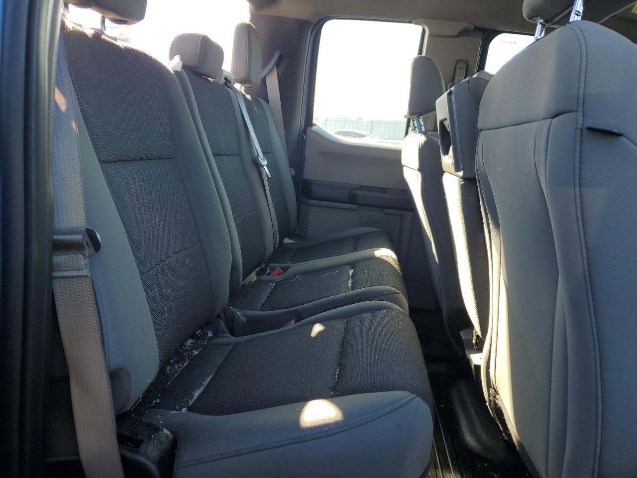 Ford F-150 Super Cab Image 3