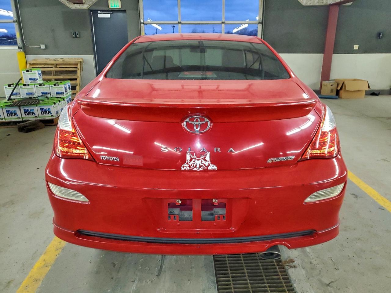 Toyota Camry Se Image 12