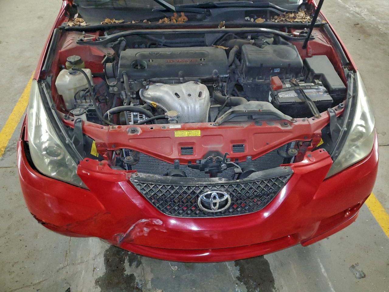 Toyota Camry Se Image 11