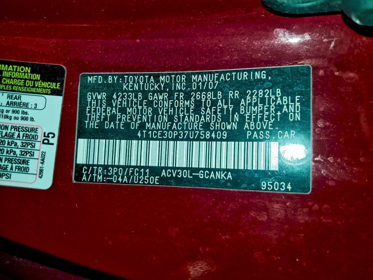 Toyota Camry Se Image 8