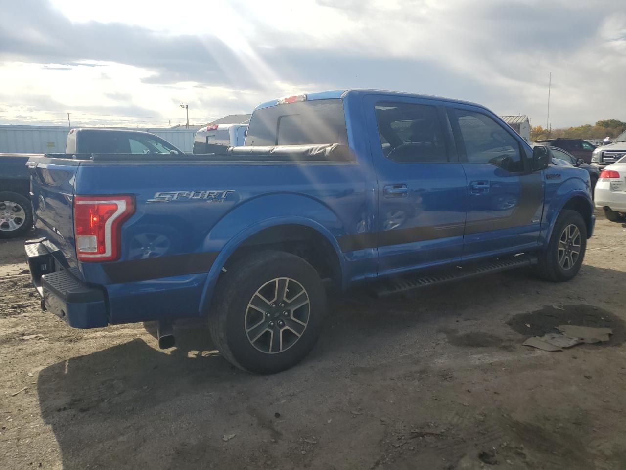 Ford F-150 Supercrew Image 6