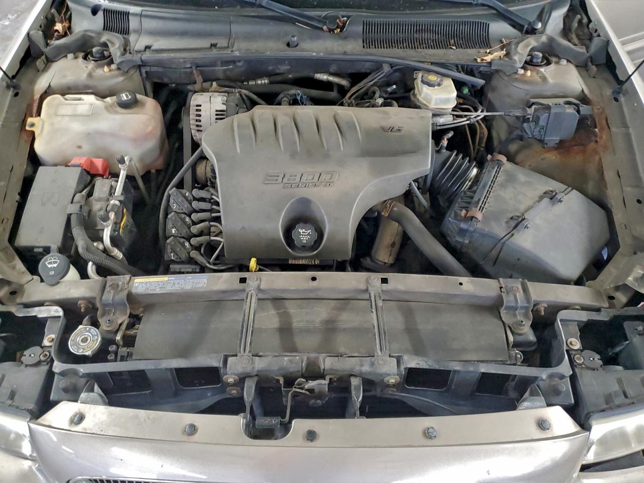 Buick LeSabre Custom Image 8