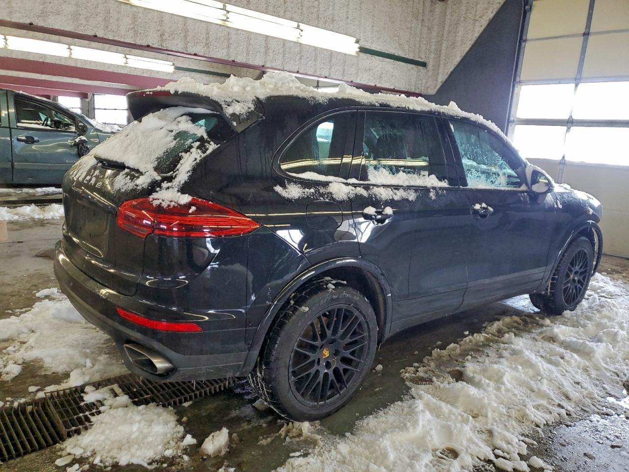 Porsche Cayenne Image 7