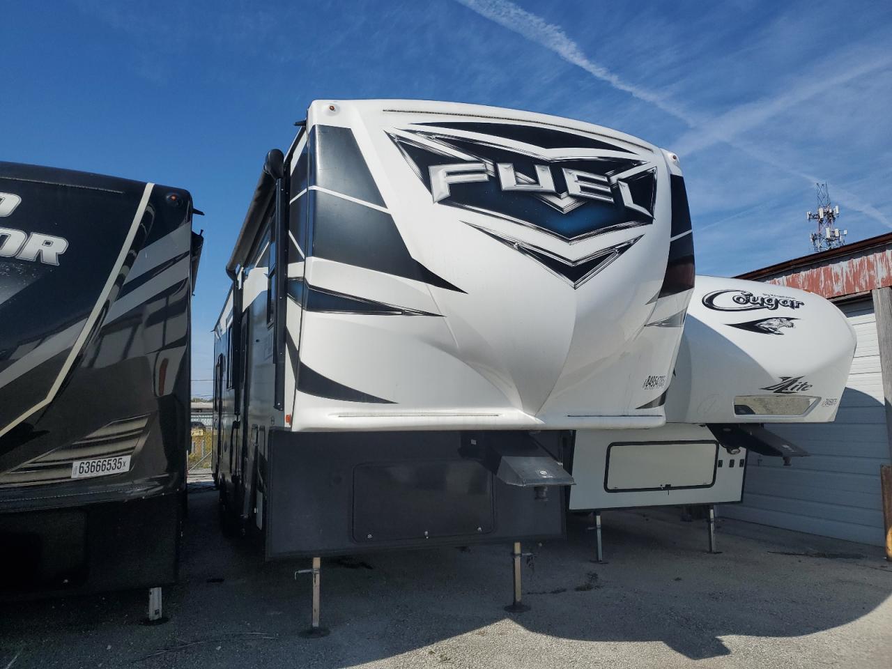 Heart Land Fuel Image 1