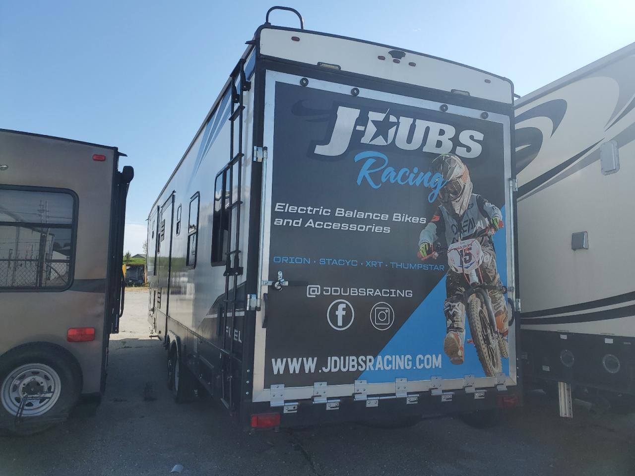 Heart Land Fuel Image 7