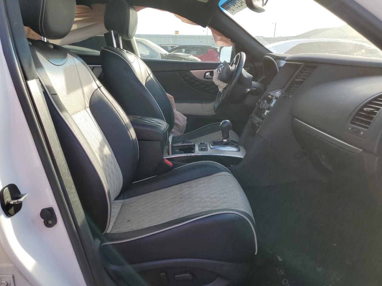 INFINITI Qx Image 11